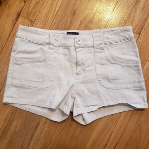 Be Bop Khaki Shorts Junior's 9 Neutral Cream Tan Summer Classic Basic Cute EUC